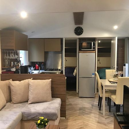 Mobilhome Familial 6 A 7 P 3 Chambres 42 M2 Saint Brevin Les Pierres Couchees Exteriér fotografie
