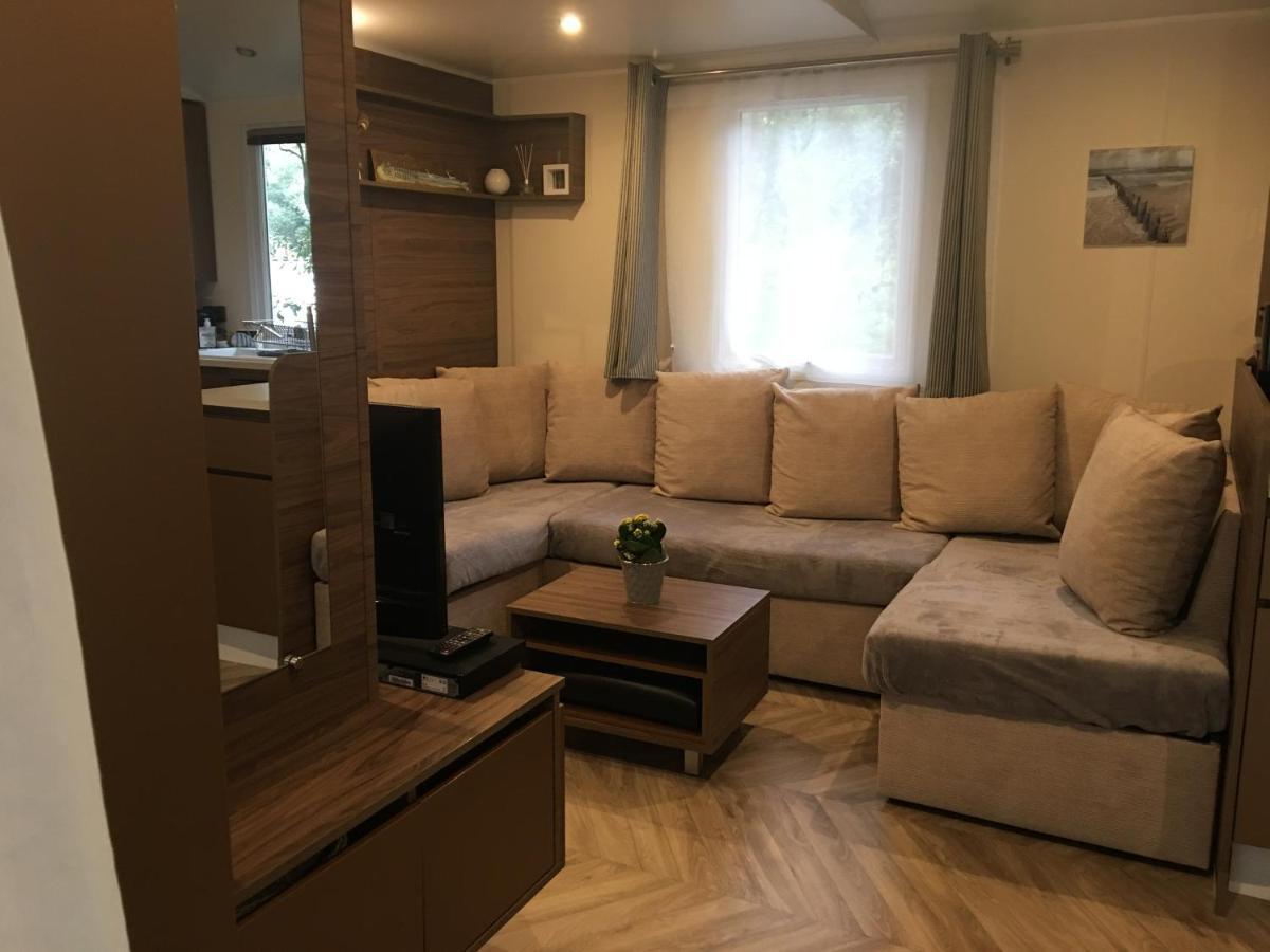 Mobilhome Familial 6 A 7 P 3 Chambres 42 M2 Saint Brevin Les Pierres Couchees Exteriér fotografie