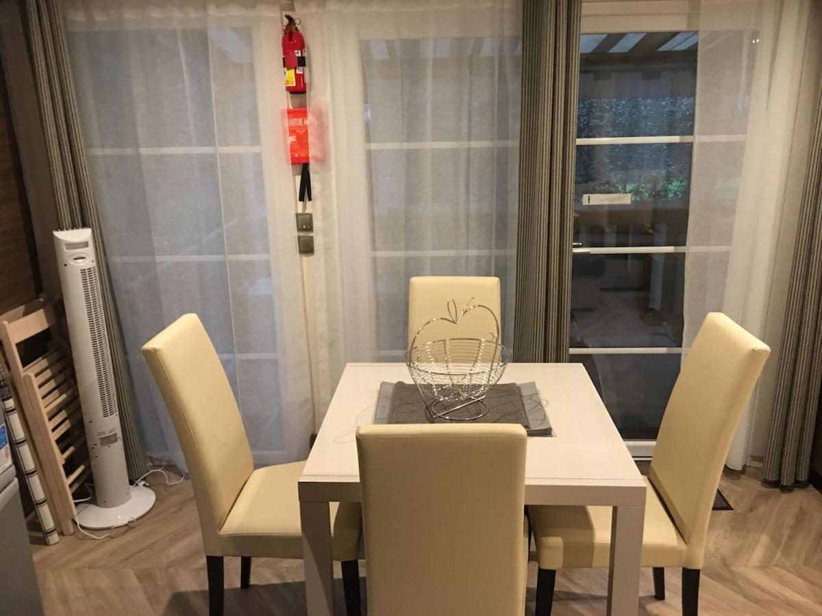 Mobilhome Familial 6 A 7 P 3 Chambres 42 M2 Saint Brevin Les Pierres Couchees Exteriér fotografie